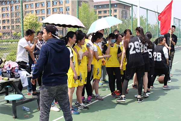 恭祝我院于必赢76net线路女子篮球赛中首战告捷